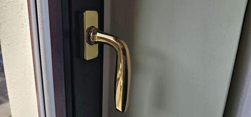 Hochwertige Fenster- und Türgriffe - 