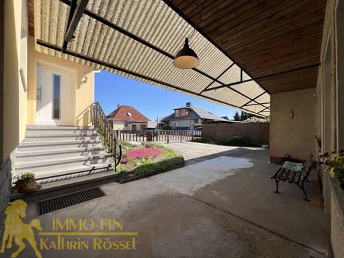 Blick auf den Eingangsbereich - 