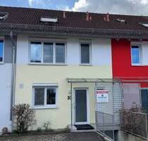 BW 2742: Reihenmittelhaus mit kleinem Garten und Carport, ein perfektes Zuhause - Renningen-Malmsheim