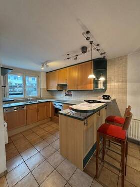 Kochen - 4 Zimmer Mehrfamilienhaus, Wohnhaus in Renningen-Malmsheim