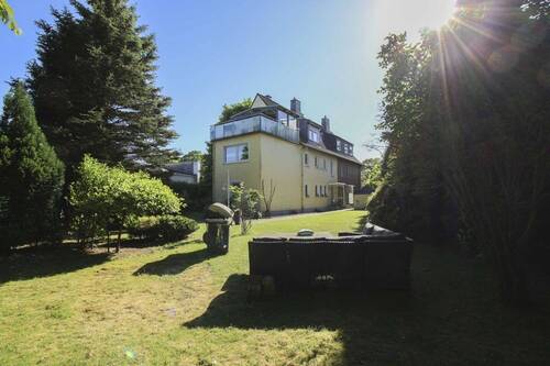 Außenansicht (2) - Familien vereint im Herzen von Velbert - mit großzügigem Garten