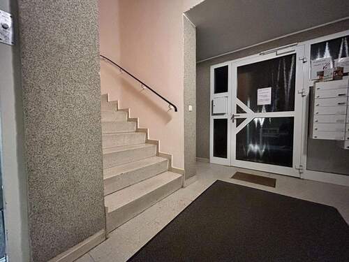 Treppenhaus - 3 Zimmer Etagenwohnung in Minden