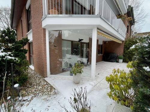 Große Terrasse - TERRASSENWOHNUNG, HOCHWERTIG AUSGESTATTET UND ABSOLUT RUHIG !