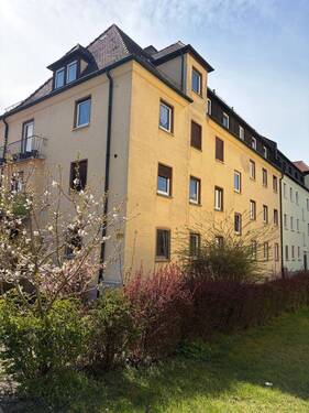 Außenansicht - 2-Zimmer-Wohnung mit Balkon in ruhiger Lage - Neunkirchen am Sand