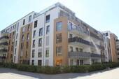 Bild 1 - Zentral gelegene 4-Zimmerwohnung, inkl. EBK, Balkon, Keller und TG-Stellplatz