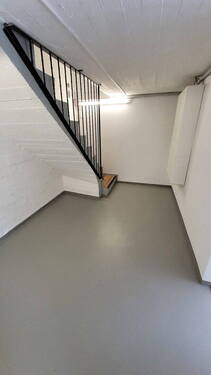 Kellerraum + Sicherungsschrank - 