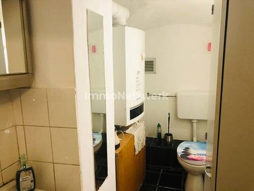 Gäste WC EG Gas Heizung - 