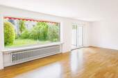 Wohnbereich - 5 Zimmer Doppelhaushälfte zum Kaufen in München
