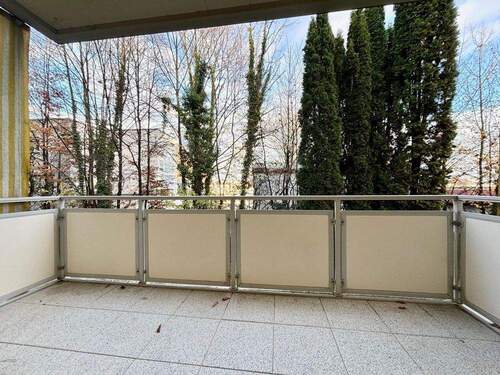 Balkon - 3 Zimmer Etagenwohnung zum Kaufen in Friedrichshafen