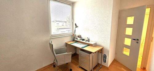 Arbeits-/Kinderzimmer im Obergeschoss - 