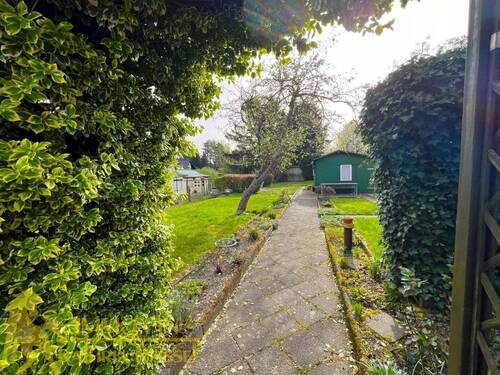 Zuwegung zur Gartenlaube - 