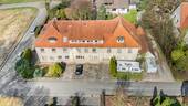 Außenansicht Drohne 1 - Attraktives Mehrfamilienhaus mit Entwicklungspotenzial in gewachsener Wohnlage