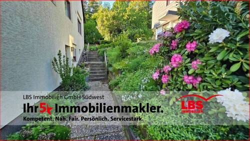 Zugang Haus und ELW - 7 Zimmer Doppelhaushälfte in Neuenbürg