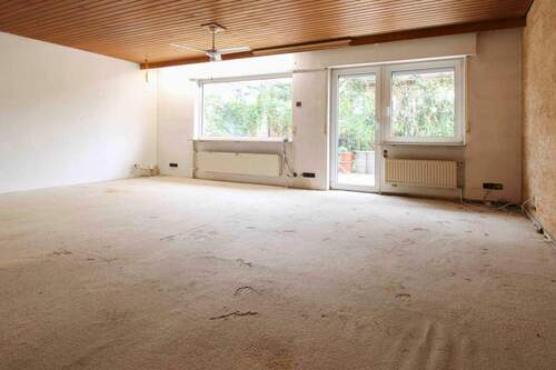 Wohnzimmer - 5 Zimmer Reihenmittelhaus in Darmstadt