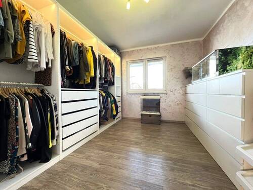 Kinderzimmer 2/ Ankleidezimmer - 