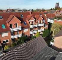 Lichtdurchflutete, großzügige Stadtwohnung mit Südbalkon und eigenem Parkplatz - Leer