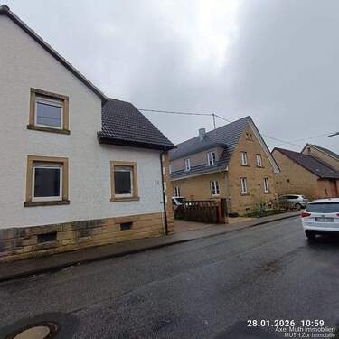 Ansicht Hausnr. 13 - 5 Zimmer Doppelhaushälfte zum Kaufen in Sulzfeld