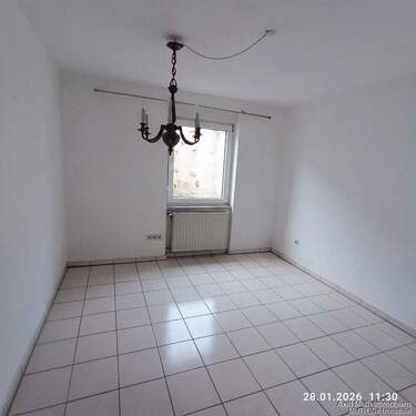 Esszimmerbereich - Doppelhaushälfte mit 152,70 m&sup2; in Sulzfeld zum Kaufen