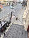 Balkon mit Straßenausblick - 