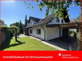 Seitenansicht und Garten - Hohberg, Hofweier - Ideal für zwei Familien!