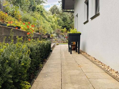 Gehweg hinten - 