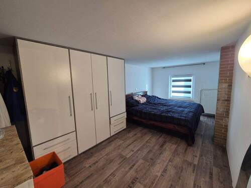 EG: Schlafzimmer - 