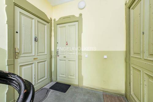 Beispiel Treppenhaus - Einfamilienhaus zum Kaufen in Berlin