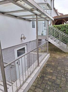 Eingang u. Kellereingang im DH - 6 Zimmer Doppelhaushälfte in Braunschweig