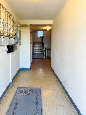 Haus rechts Treppenhaus (1) - 
