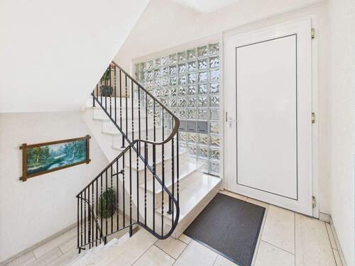 Treppenhaus - 1 Zimmer Einfamilienhaus in Bünde