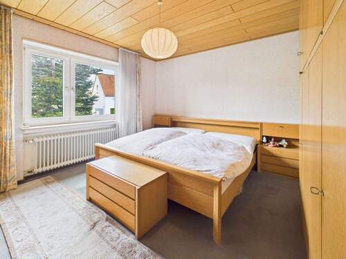 Schlafzimmer (EG) - 
