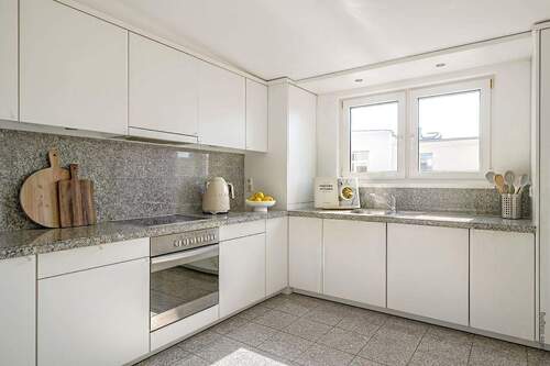 Vollausgestattete Einbauküche - 2 Zimmer Etagenwohnung in Berlin
