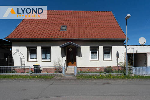 Außenansicht - 5 Zimmer Einfamilienhaus zum Kaufen in Sangerhausen