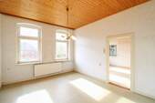 Wohnzimmer - 8 Zimmer Einfamilienhaus in Bad Endbach