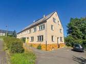 95_1.jpg - teilmodernisiertes Wohn- und Geschäftshaus in ruhiger Lage