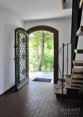 Eingang EG - 6 Zimmer Einfamilienhaus zum Kaufen in Leimen