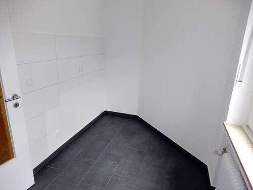 ...bietet ausreichend Stellfläche.JPG - 