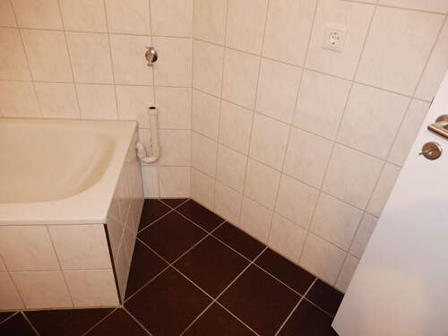 ...und einem Waschmaschinenstellplatz!.JPG - 