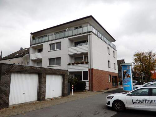 Objektansicht Rückseite.JPG - 2 Zimmer Etagenwohnung in Oberhausen