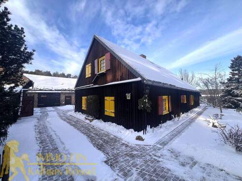 Zufahrt (SO) - 4 Zimmer Bauernhaus, Landhaus zum Kaufen in Weißkeißel