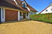 Einfahrt - Einfamilienhaus mit 105,00 m&sup2; in Baunatal / Großenritte zum Kaufen
