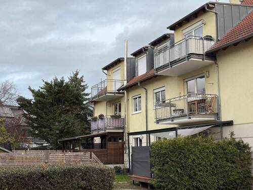 Ansicht Rückseite (Garten) - 3 Zimmer Etagenwohnung zum Kaufen in Kitzingen