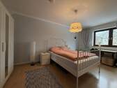 Schlafzimmer - 2 Zimmer Etagenwohnung zur Miete in Erlangen