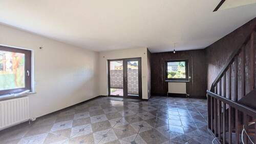 Wohnzimmer - 5 Zimmer Reihenendhaus zum Kaufen in Berlin