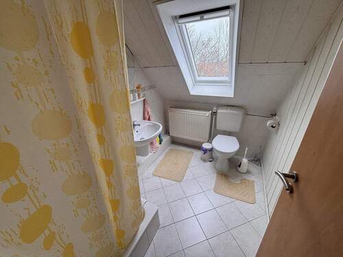 Dachgeschoss Bad 1 - 