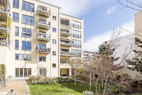 Rückansicht Gebäude - 