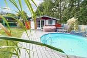 Pool mit Gartenhaus - 6 Zimmer Einfamilienhaus zum Kaufen in Munster