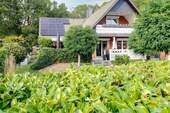 Grüner Vorgarten - 6 Zimmer Einfamilienhaus in Munster