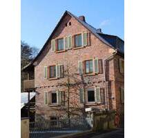 Schöner Wohnen im Zweifamilienhaus mit Mieteinnahme - Aschaffenburg Gailbach