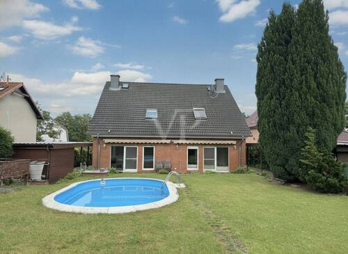 Gartenseitige Hausansicht - 